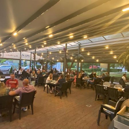Hotel Restaurant Hellas Гельтинг Экстерьер фото