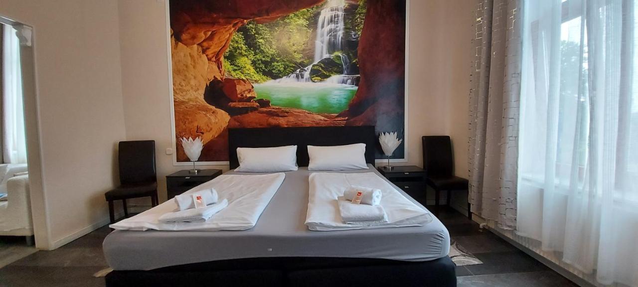 Hotel Restaurant Hellas Гельтинг Экстерьер фото